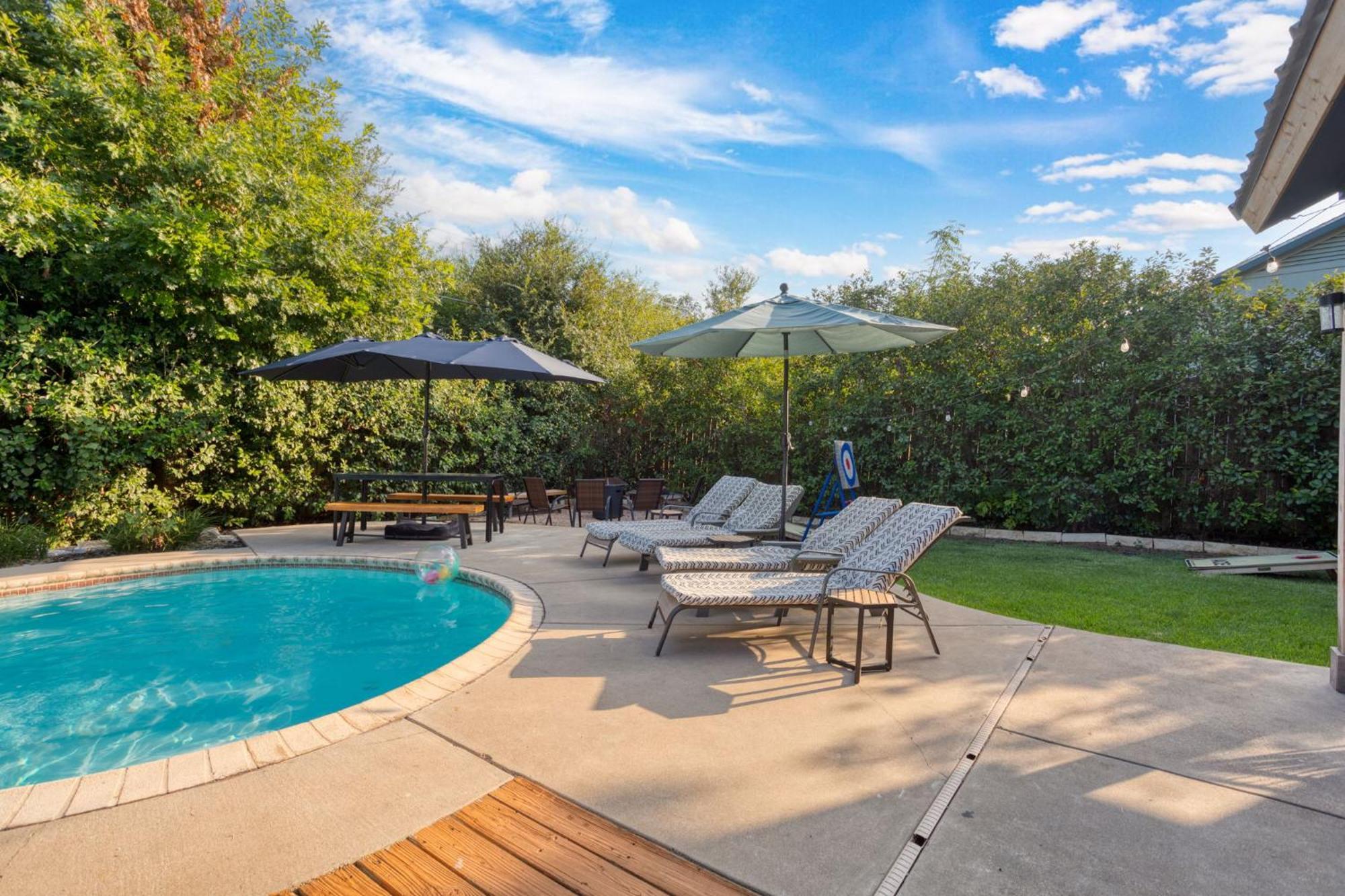Timeless-Texas-Inn - Heated Pool Oasis & Lux Vibe Round Rock Exterior foto